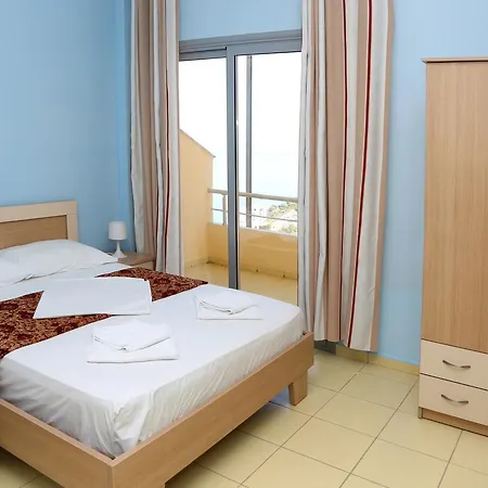 Sky Otel *